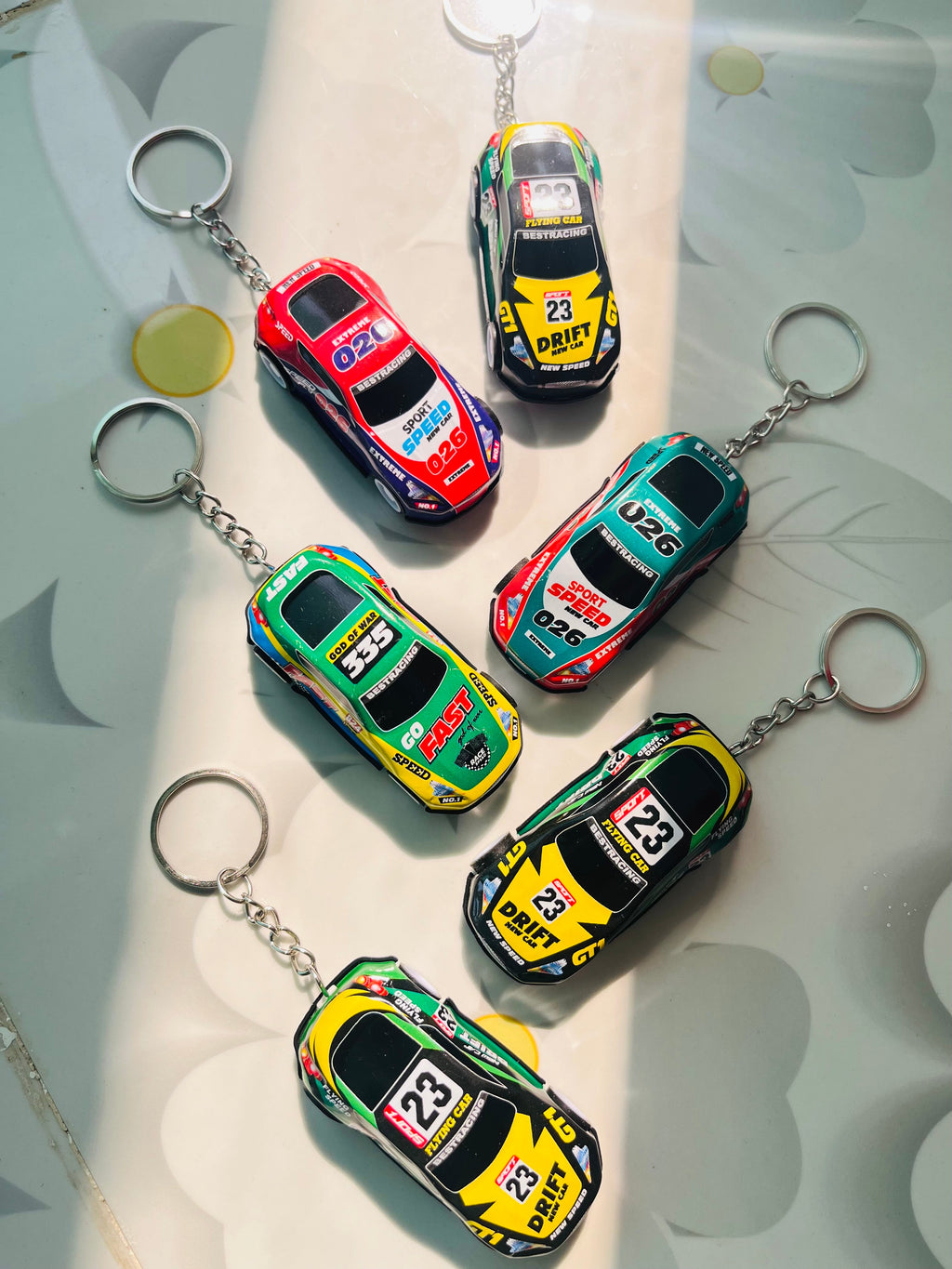 Automatic car keychain